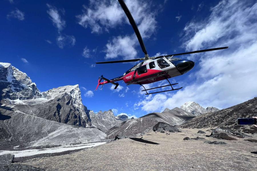 エベレストベースキャンプヘリコプターツアー|ヘリツアー