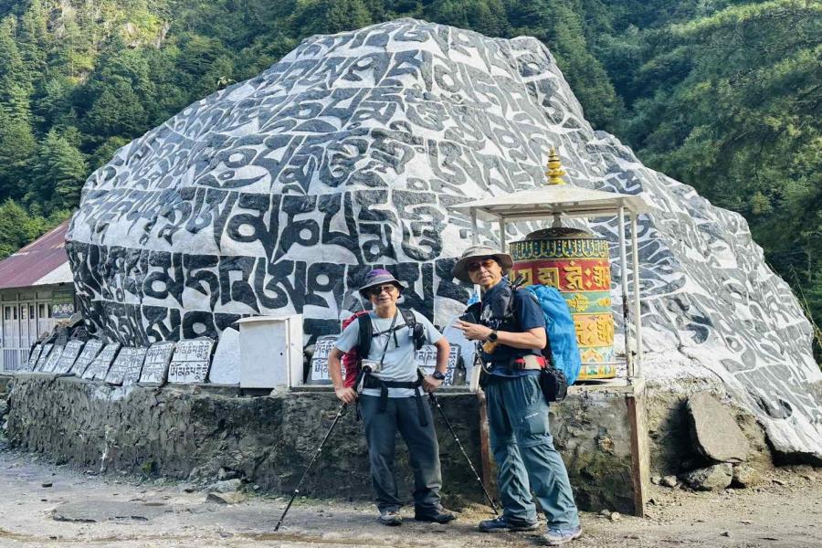 エベレストトレッキングネパール