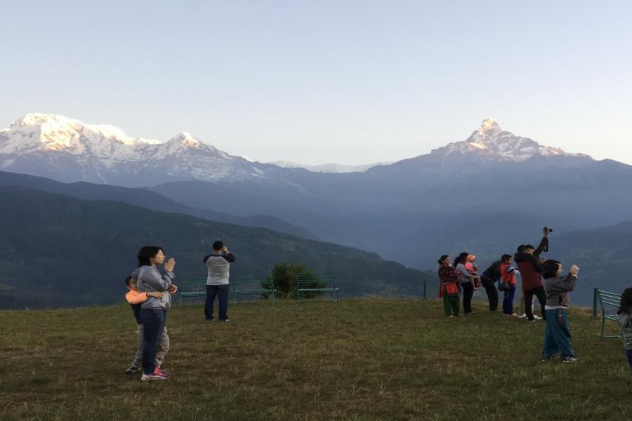 カトマンズーチトワンーポカラツアー９日間