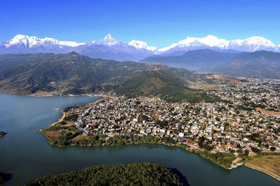 カトマンズーチトワンーポカラツアー９日間